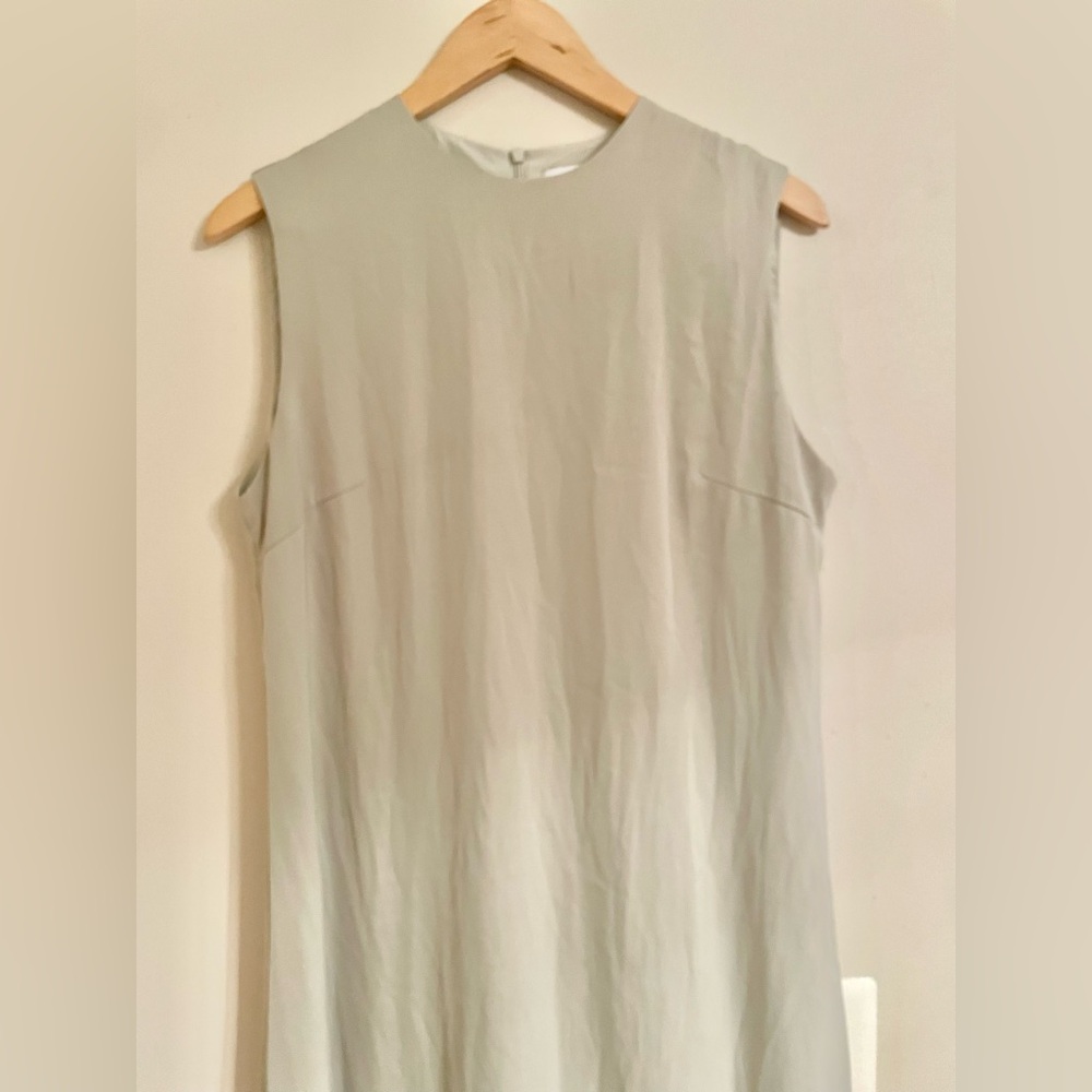 Veiled Collection Sage Eva Essential Sleeveless Maxi Dress Size Medium - Picture 3 of 12